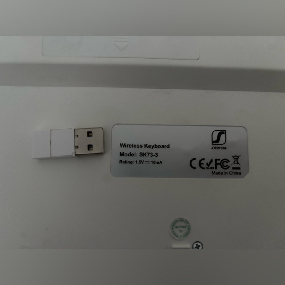 Wireless White Keyboard - Picture 3 of 3